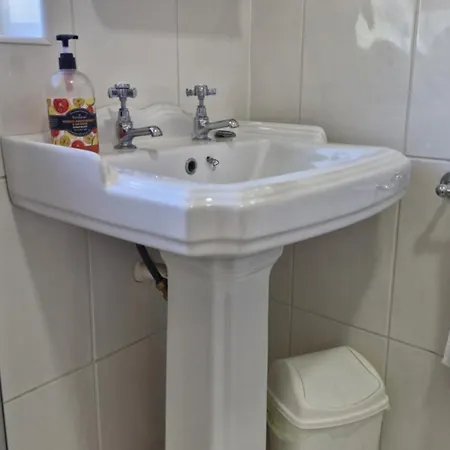 Apartment The Yoke Peaceful Private Garden Views