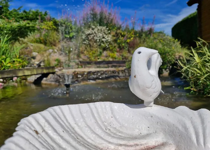 The Yoke Peaceful Private Garden Views